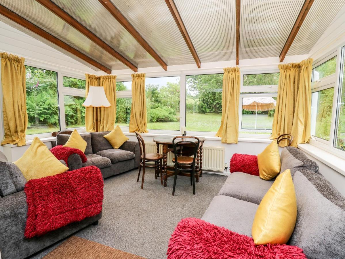 Maesgwyn Villa Cardigan Buitenkant foto