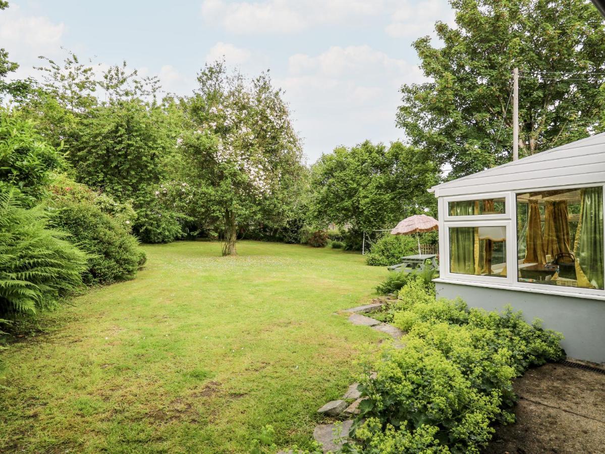 Maesgwyn Villa Cardigan Buitenkant foto