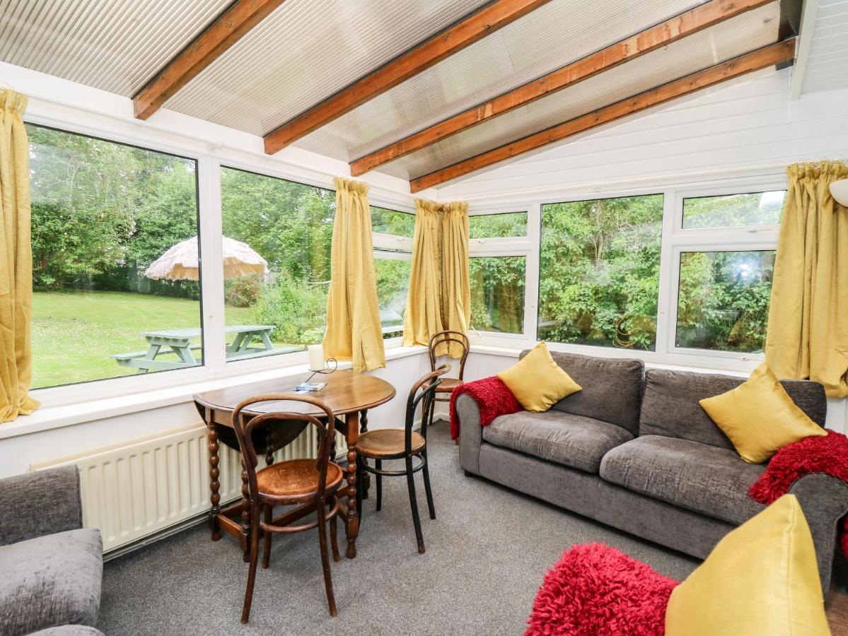 Maesgwyn Villa Cardigan Buitenkant foto
